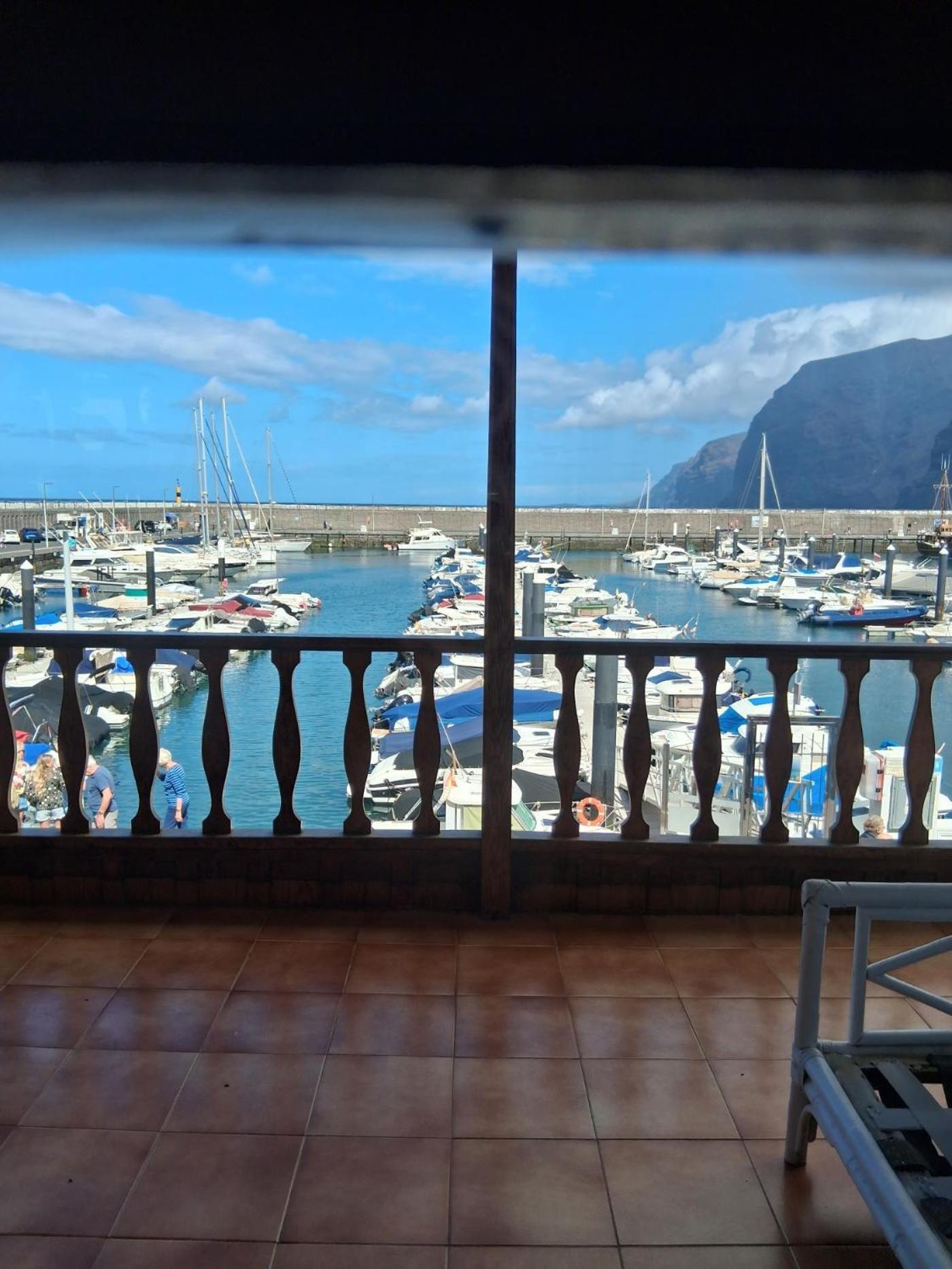 Gigantes Sea View & *