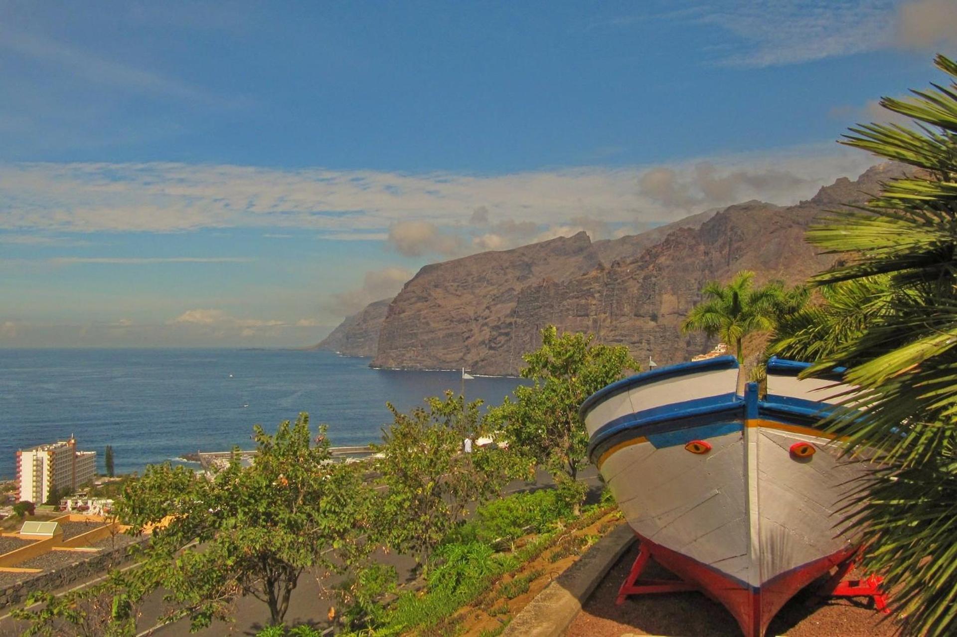 Gigantes Sea View & *